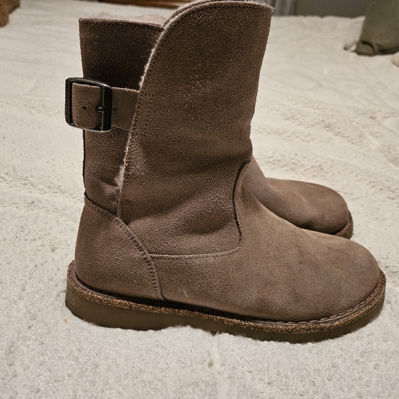 Birkenstock Shoes - Birkenstock Uppsala Shearling Suede Winter Boots- Taupe